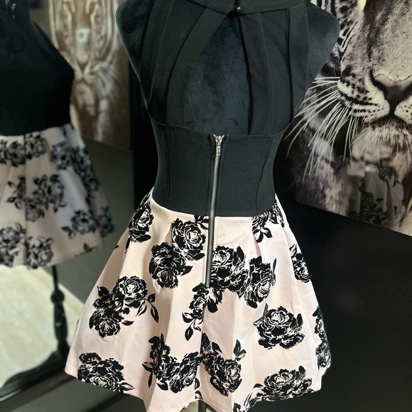 💕🖤LIKE NEW PINK AND BLACK DRESS WITH ROSES SZ 5💕🖤 - Picture 9 of 13